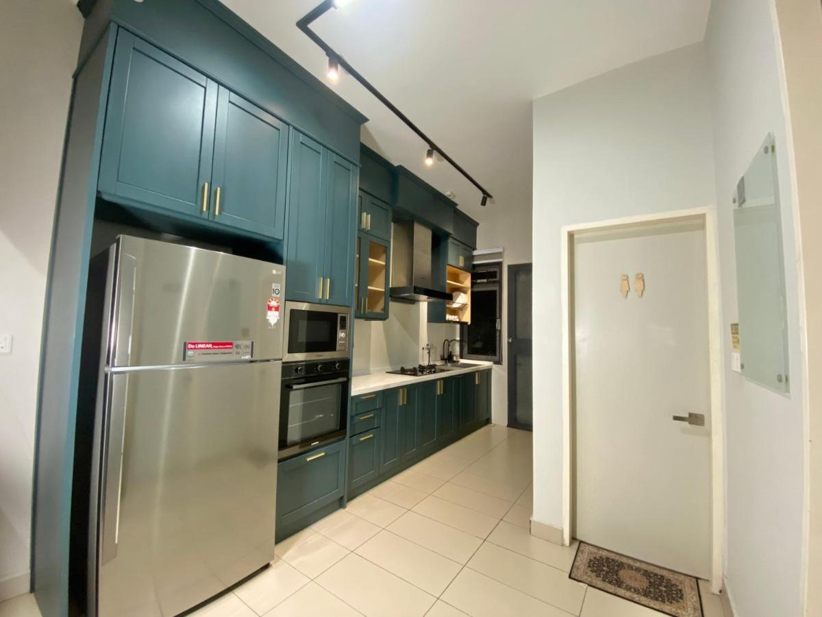 Luxury 2-Storey Terrace House Near Ioi City Mall プトラジャヤ エクステリア 写真