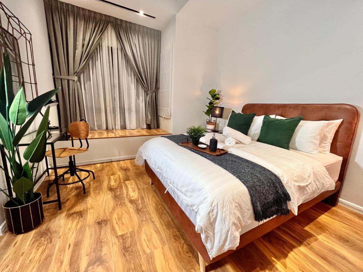 Luxury 2-Storey Terrace House Near Ioi City Mall プトラジャヤ エクステリア 写真